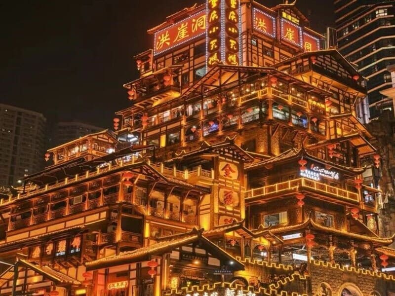 Wisata Chongqing di China pada Malam Hari