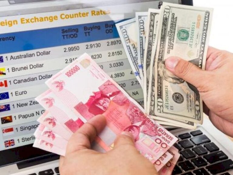 Ketika Rupiah Terpuruk