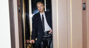 Intip Gaya Edgy Nicholas Hoult Saat Hadiri Premiere Film Superman
