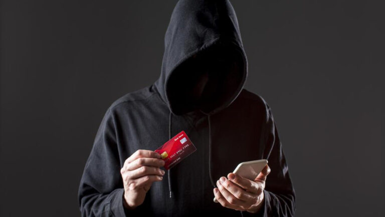 OJK Ungkap Modus Penipuan Keuangan dengan Teknologi AI yang Kian Canggih