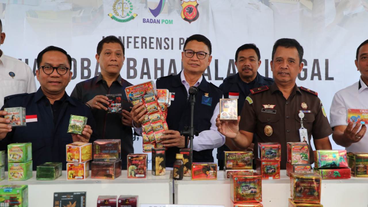 BPOM Mengingatkan Bahaya Bahan Kimia Obat di Produk Herbal: Ancaman Nyata untuk Ginjal dan Jantung
