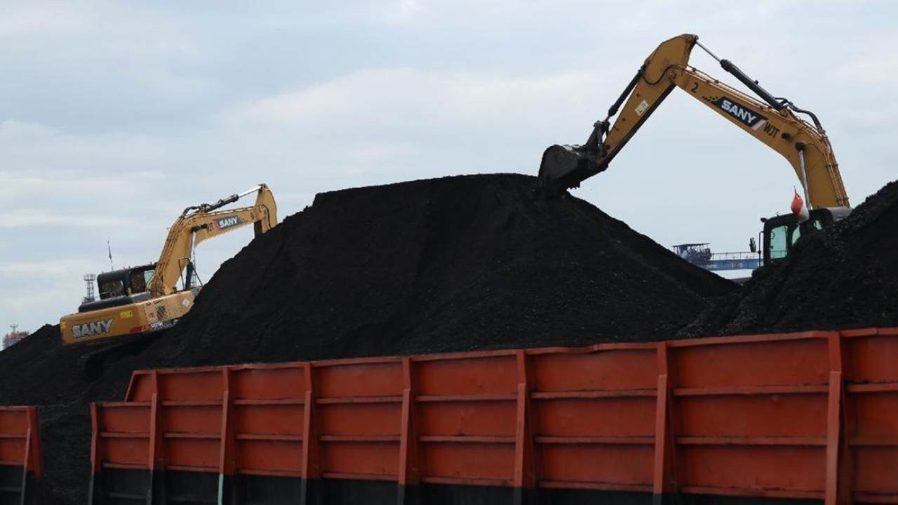 Industri Batu Bara Indonesia Masih Diuji Tekanan Global hingga 2026