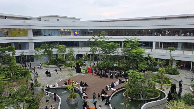 Transaksi Digital di 23 Semarang Makin Praktis Berkat Dukungan QRIS YUKK Payment